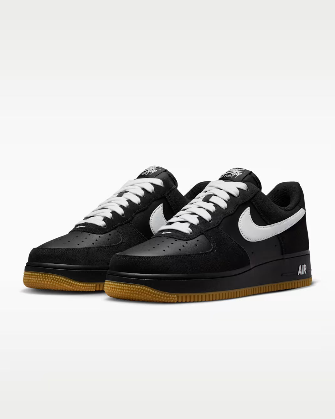 Nike Men Black White Low Top Casual Sneakers